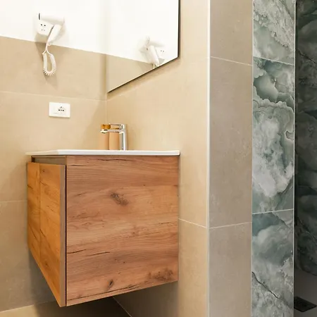 Barirooms - Crisanzio Bari